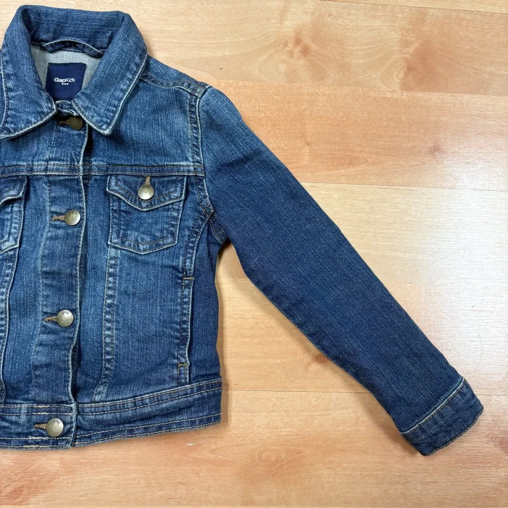 Gap Kids Dark Wash Icon Denim Jacket Girls Size XS 4/5